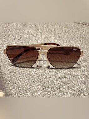 QUAY Aviator Sunglasses - Brown Gradient Lenses